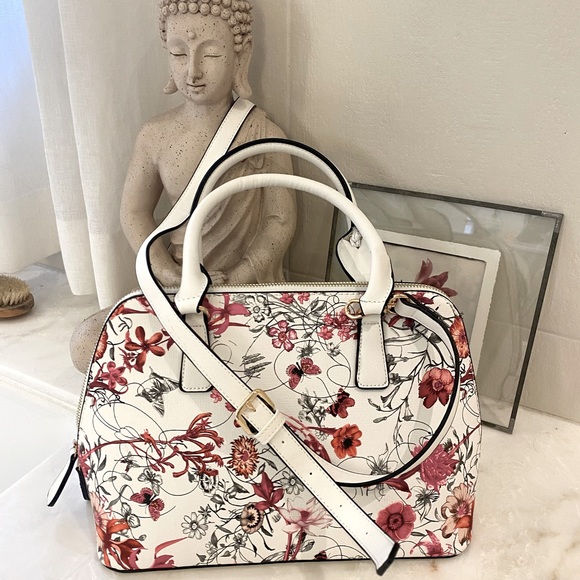 Denver Hayes Handbags - 🎉HP🎉 BNWOT Denver Hayes purse